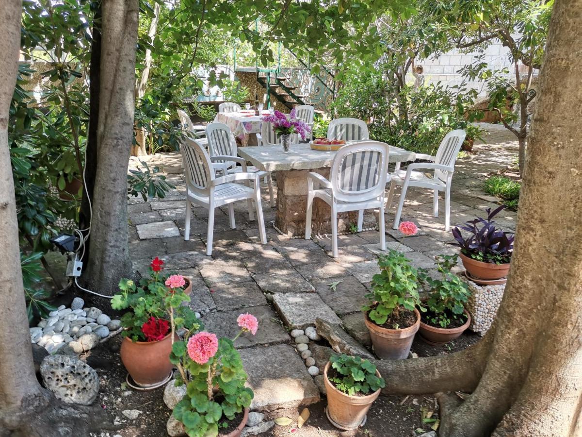 Apartment Andriuci ツァヴタット エクステリア 写真